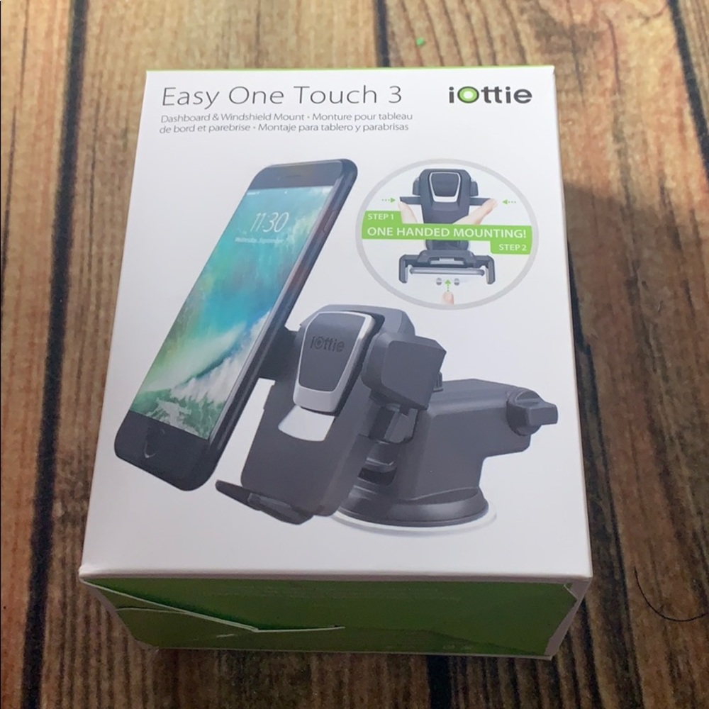 iOttie car phone holder